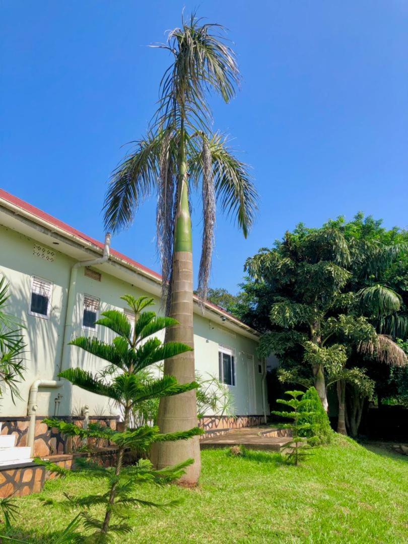 Airport Shoebill Hotel Entebbe Ngoại thất bức ảnh